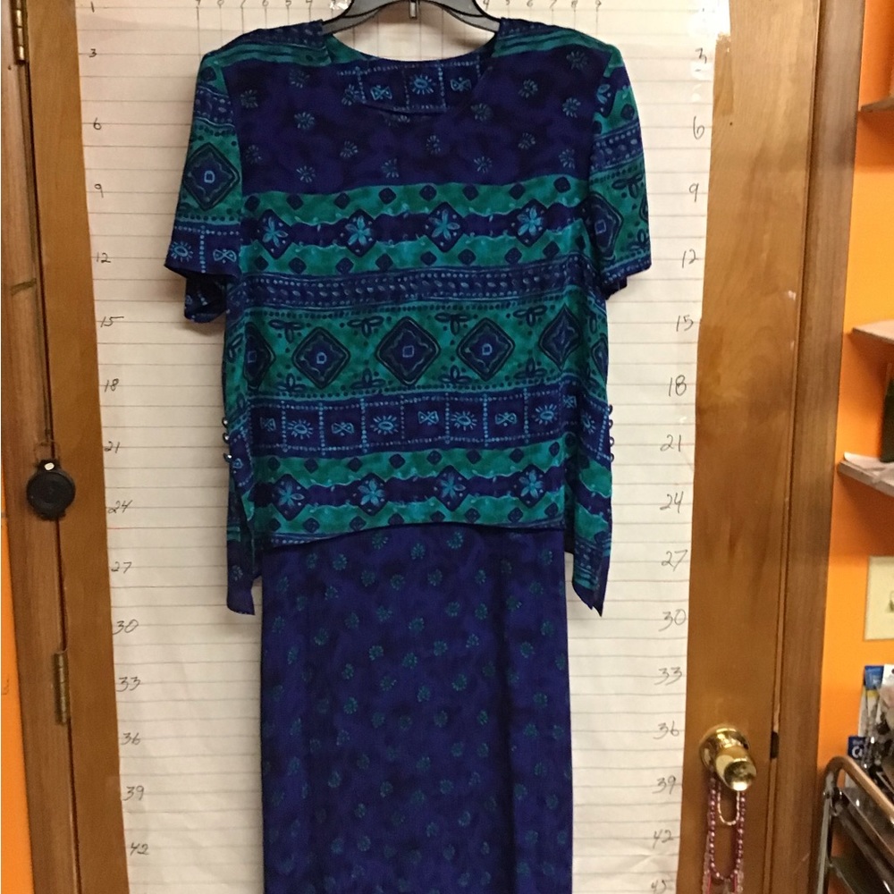 NO BRAND TAG - Women's 2 piece dress,  size 10 blue and green